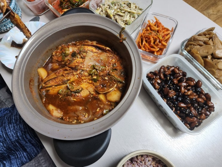 2022. 10. 03 (월) [한국] 기절  & 휴식