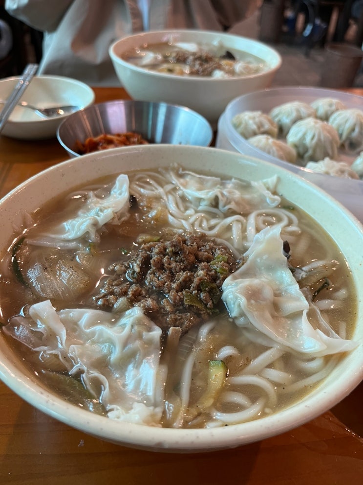  [서울/이태원] 명실상부 칼국수본좌 명동교자 이태원점 리뷰 (주차,웨이팅, 명동점 비교)
