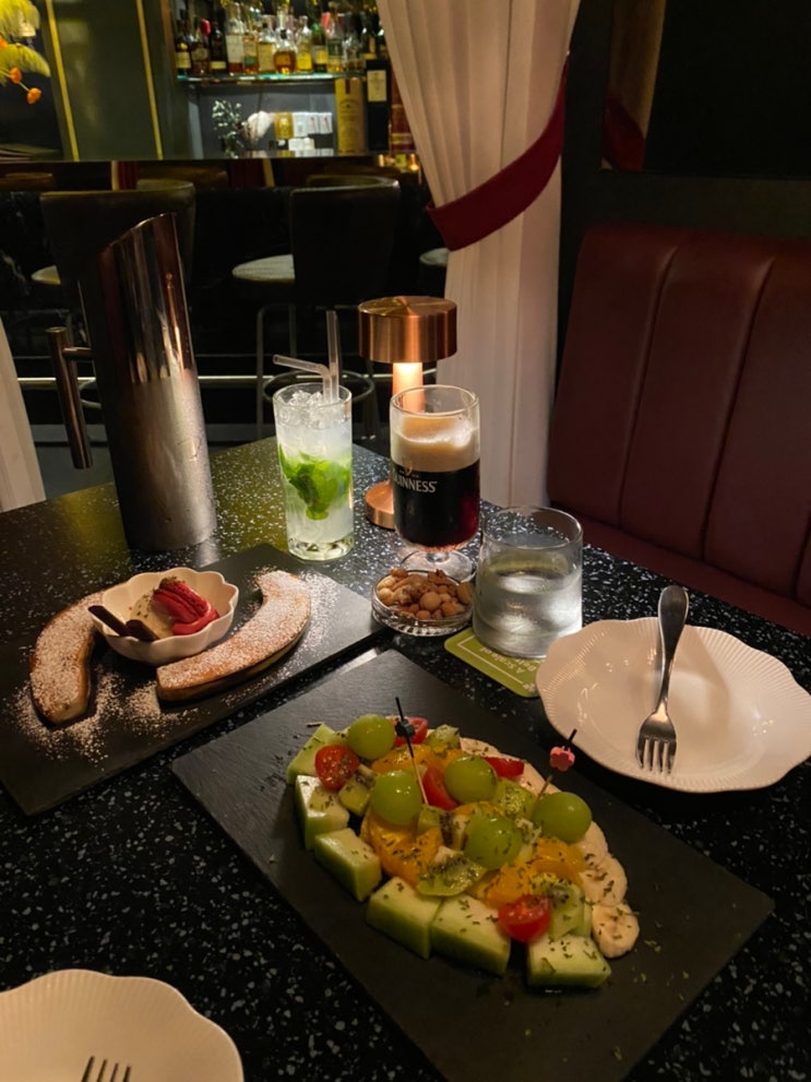  [신설동 데이트] 소설속의 장소 '식스센스다이닝 BAR' (파스타맛집, 루프탑, 신설동맛집, 신설동술집, 혼술바, 맥주맛집, 칵테일, 위스키, 스테이크맛집)