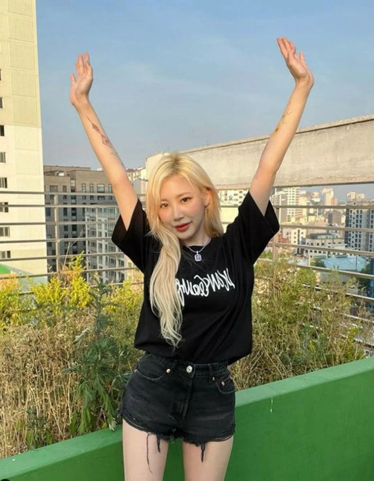 '속궁합' 가장 중요하다는 말하는 가수 제이미, "연애 안 쉬는 스타일" MZ 세대의 솔직한 마라맛 토크 '속궁합' 가장 중요하다는 말하는 가수 제이미, "연애 안 쉬는 스타일" MZ 세대의 솔직한 마라맛 토크