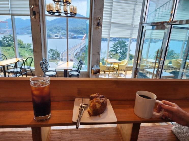  가조도카페 엘도라도 커피맛있어요!