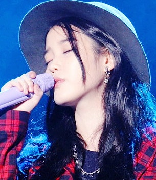 (아이리스), <b>예서</b>(<b>케플러</b>), 크러쉬의 아이유 언급 및 곡... 