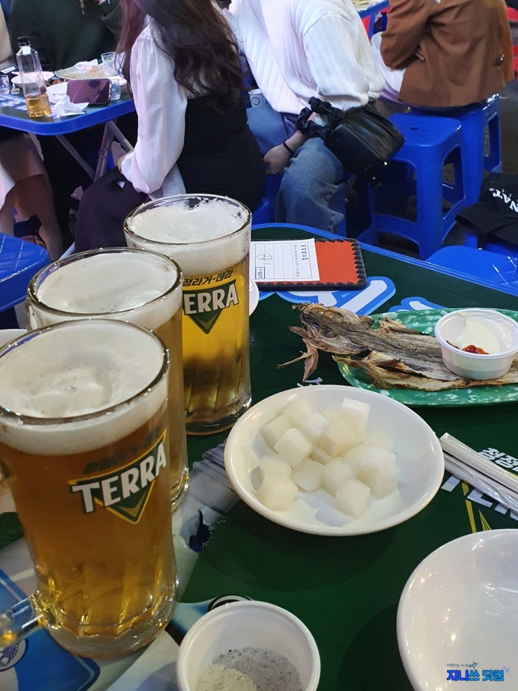  힙지로호프 : 을지로 노가리 골목 신상 맥주집(을지OB베어 자리)