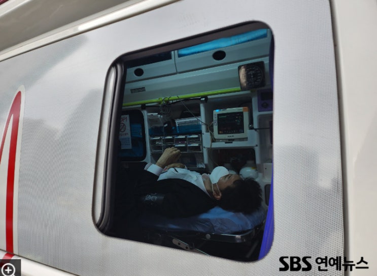 박수홍 형 대질심사 중 아버지에 폭행 당해 병원 이송 흉기 협박까지...부자관계 어쩌다 이 지경 됐나? 납입한 보험료만 14억원?