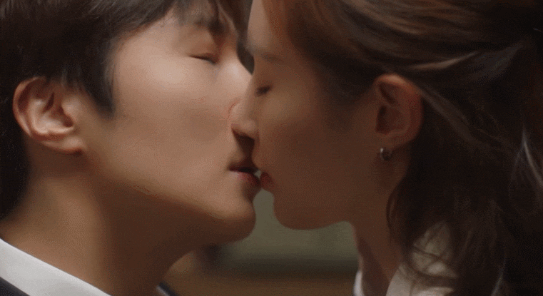 채널 ENA 드라마 굿잡 종영 정일우 부상 마지막회 까지 빛난 유리와 케미