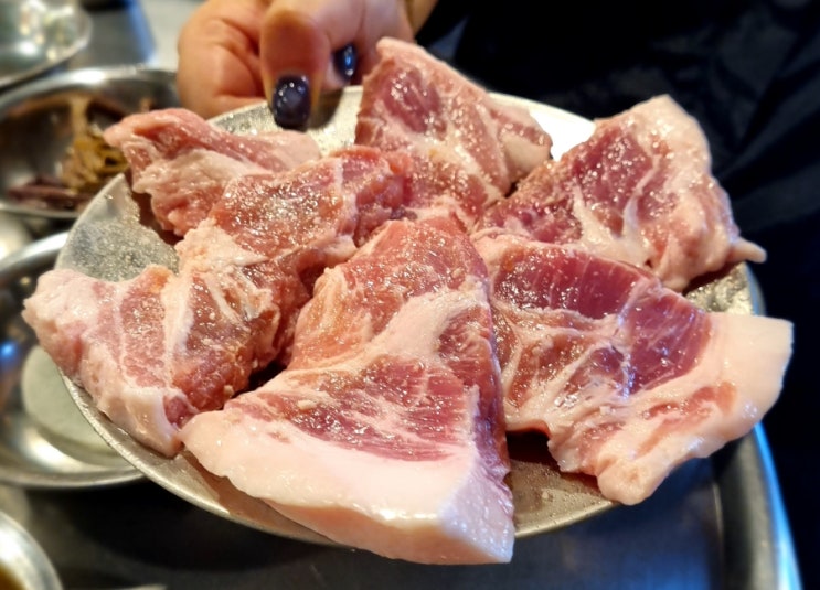  칠곡 석적 [ 정장군고기창고 ]