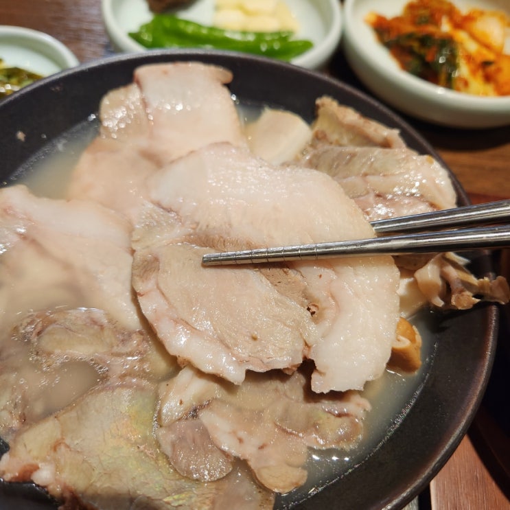  부산 해운대 국밥 맛집 엄용백돼지국밥