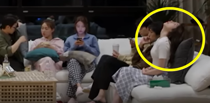 환승연애2 해은, 현규 나연 배려해서 보인 행동 화제... 울고 있는 해은을 보고 출연자들이 보인 반응 환승연애2 해은, 현규 나연 배려해서 보인 행동 화제... 울고 있는 해은을 보고 출연자들이 보인 반응