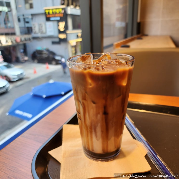 명동 신상카페 이디야커피, 흑당 콜드브루 마셔봤어요 명동 신상카페 이디야커피, 흑당 콜드브루 마셔봤어요
