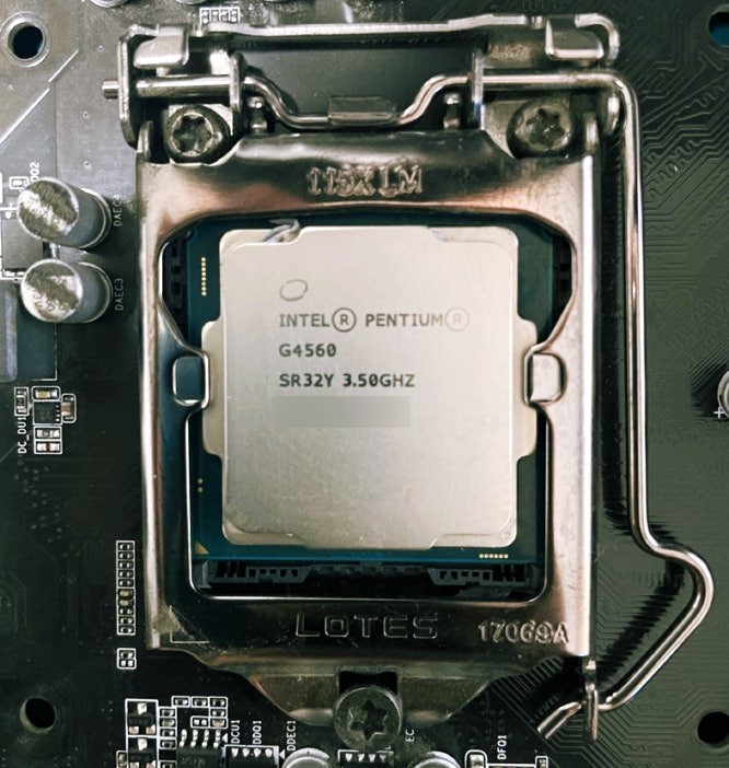 인텔 펜티엄 CPU g4400 g4560 g4600에 대해서 알아보자