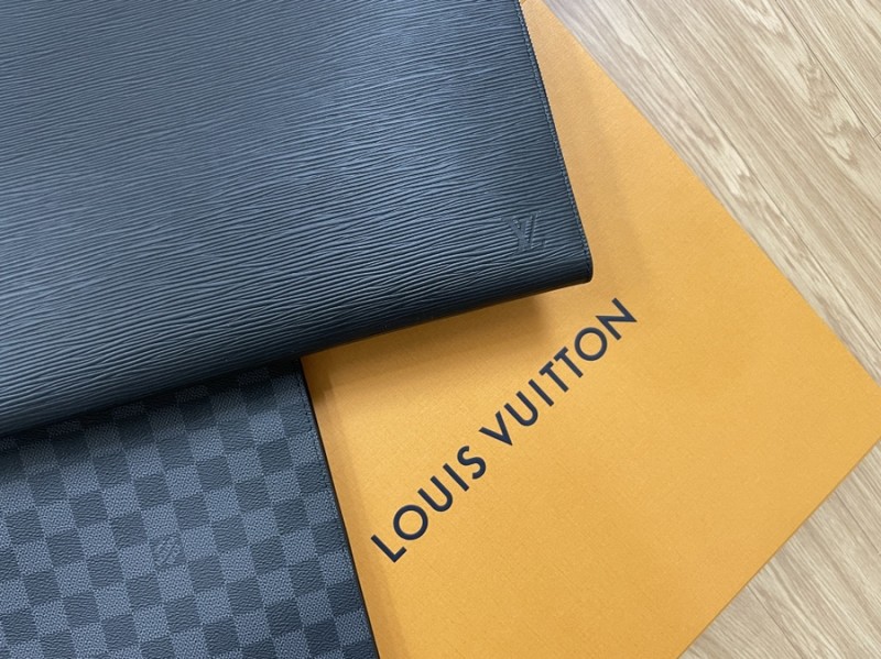 Louis Vuitton] 루이비통 포쉐트 주르 GM 에피(M64153) : 네이버 블로그