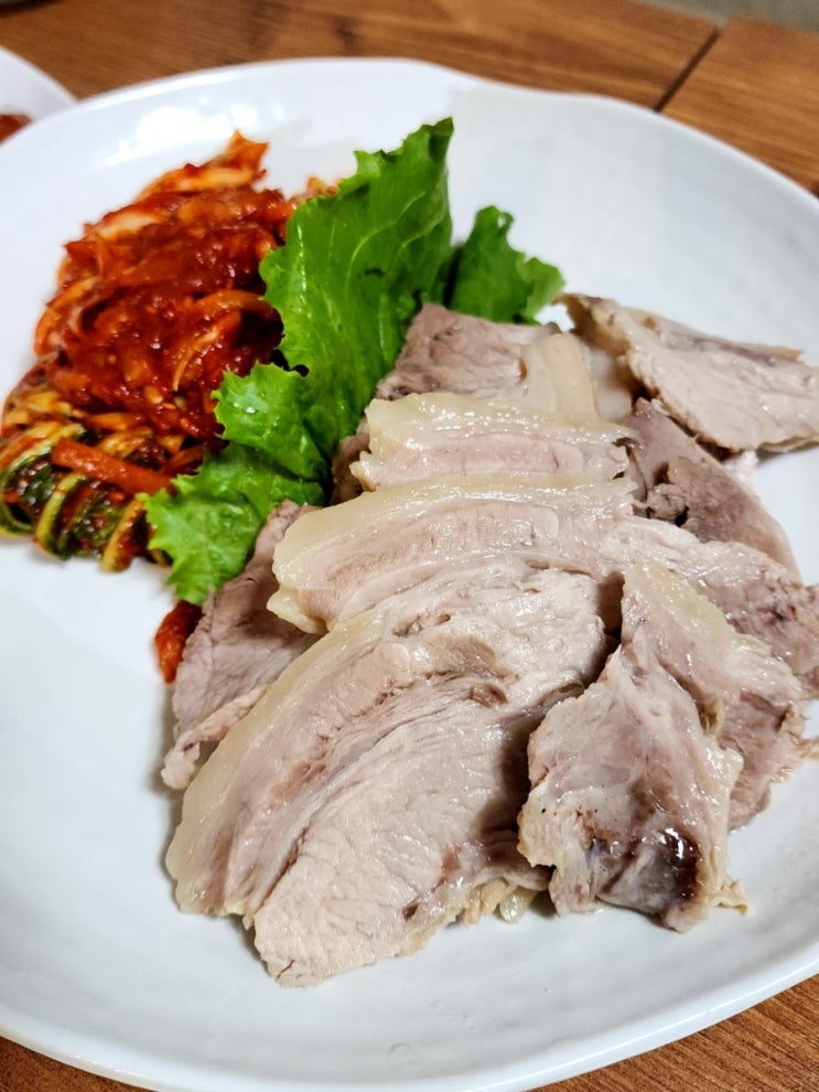  [고려보쌈] 잡내없이 촉촉한 보쌈이 맛있는 시청 맛집