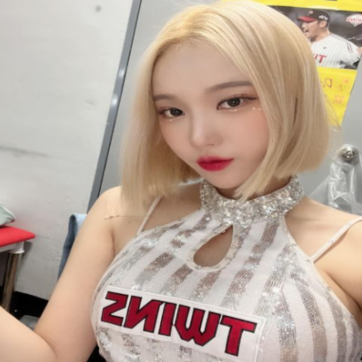 LG 이진 치어리더, LG에도 노랑머리 신예 치어리더 등장(LG치어리더, 경남FC치어리더, 안양한라치어리더, 신한은행치어리더, 서현숙라이벌, 인스타, SNS, 나이, 키, 단발좌)