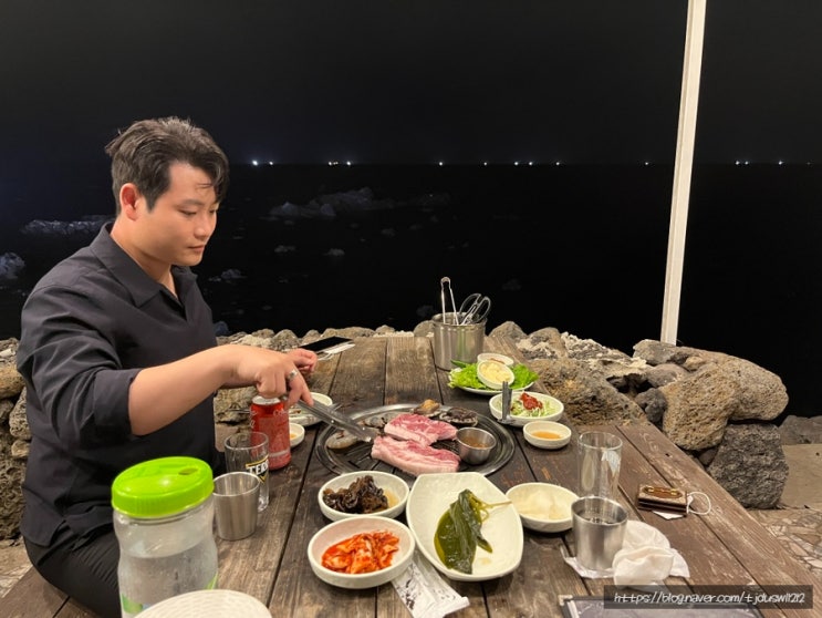 [제주 한림 흑돼지] 바다 위에서 먹는 흑돼지:돈해상/오션뷰 곽지해수욕장 맛집