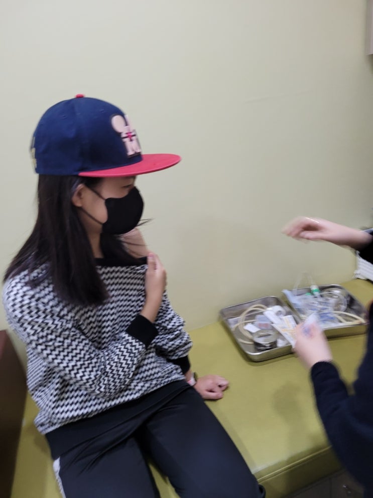  무서운 주사바늘~~^^;;;