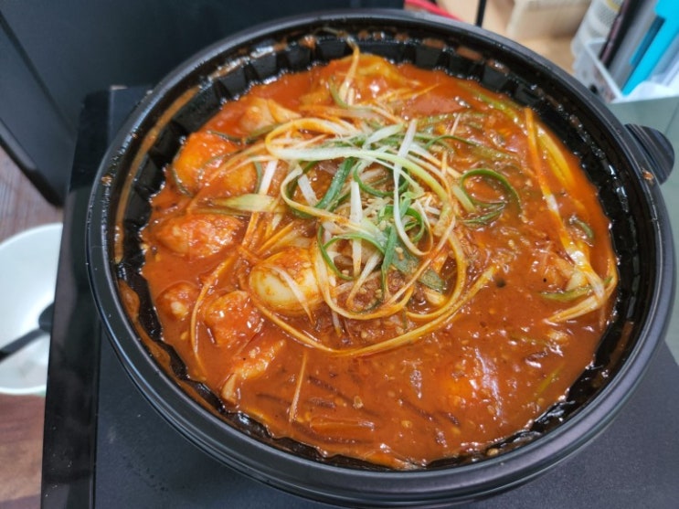 [회사원점심] 5월의 반찜 반반찜닭 덕천점 :: 1.5인 순살찜닭 고추장순살 :: 22.07.28