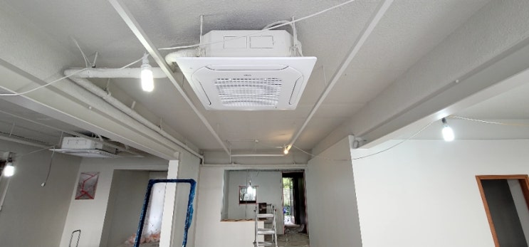  성수동 상가 인테리어 에어컨 도색,분해세척