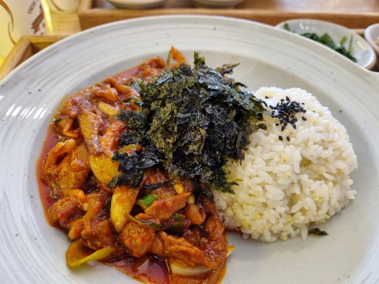 경주 핫플 황리단길 구경 맛집 소개 2곳 경주 핫플 황리단길 구경 맛집 소개 2곳