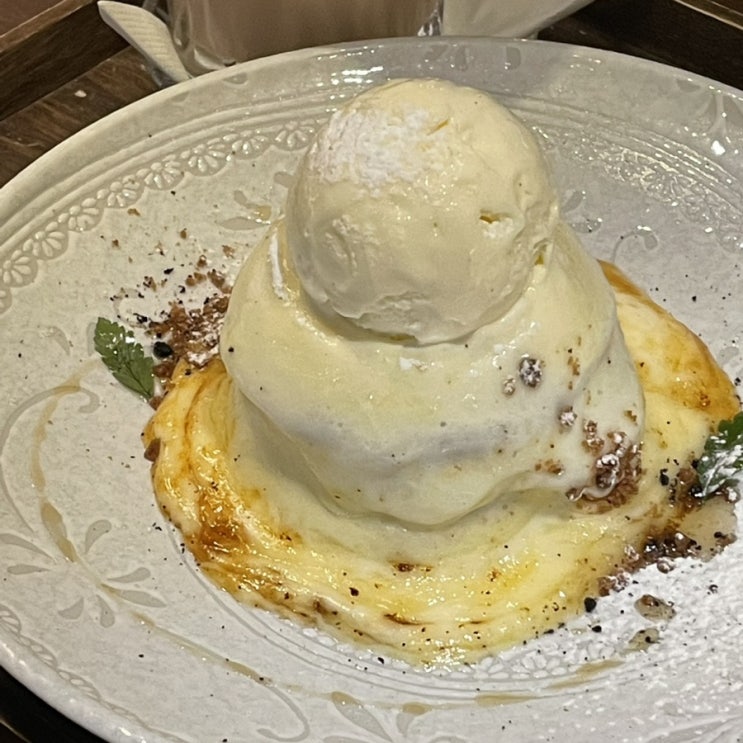  [부평] 접견실_평리단길 팬케이크 맛집 with 내돈내산 커스터드 팬케이크 후기
