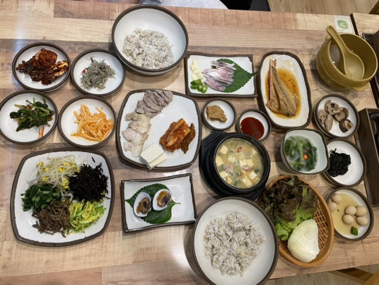  통영 무전동 엄청 푸짐하고 가성비 좋은 곳 “슬이네보리밥”