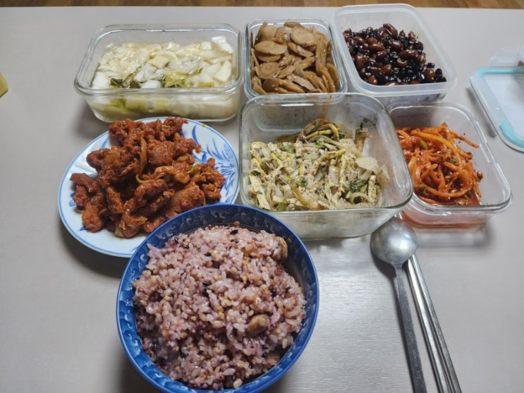 2022. 10. 04 (화) [한국] 휴식