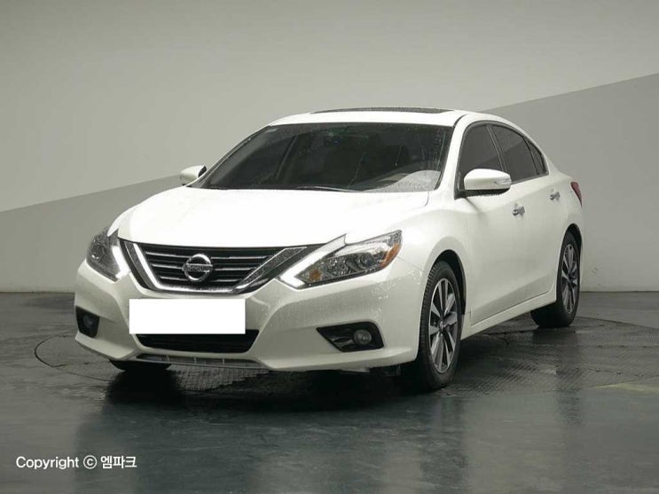  닛산 알티마 중고 관리 편한 베이지 시트
