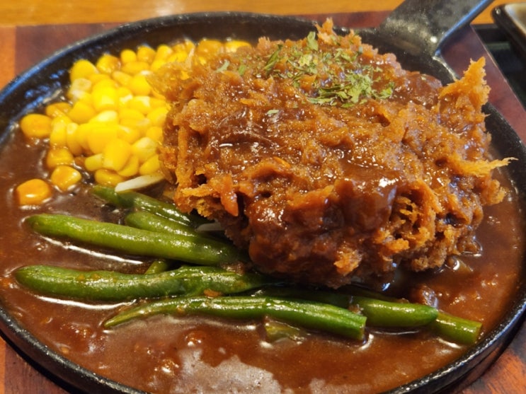 남양주 별내 쿠마키친 함박스테이크까지 맛있네 남양주 별내 쿠마키친 함박스테이크까지 맛있네