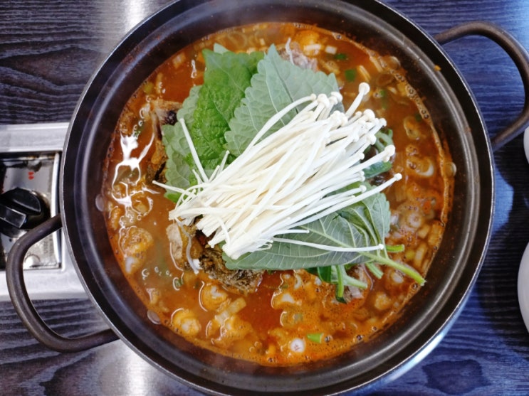  상수역맛집 홍대감자탕 무진장