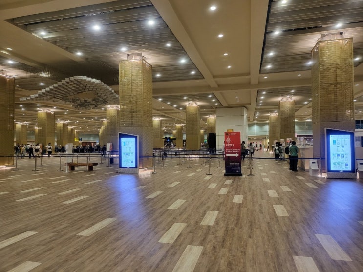  발리 여행 공항 입국 심사 조건 및 절차 10월 6일 ~노약자 임산부 어린아이 동반 여행객은 더 빠르게~