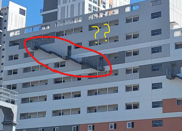  [윤행의 관심사] 아파트에 이것은.... 대체 뭐지??