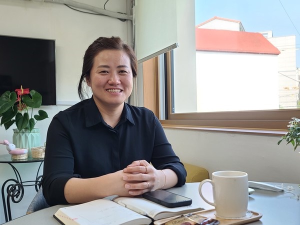 총든 남편, 자식 때린 아빠... 그때마다 상담소 '오뚝이'가 하는 다짐 총든 남편, 자식 때린 아빠... 그때마다 상담소 '오뚝이'가 하는 다짐