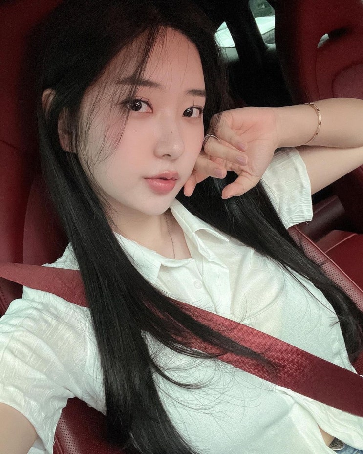 '여신 강림' 모델 신재은, 인도네시아 발리에서 맥심 모델 다운 뽐낸 핫바디 "아찔한 볼륨감 인증" '여신 강림' 모델 신재은, 인도네시아 발리에서 맥심 모델 다운 뽐낸 핫바디 "아찔한 볼륨감 인증"