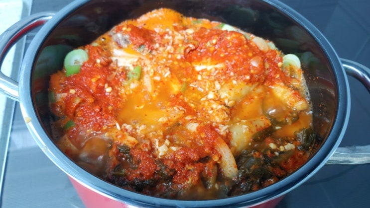  아빠표 요리, 아빠표 집밥, 등갈비 김치찜, 스팸 등갈비 김치찜 : 아이들이 좋아하는 매콤 달작직한 등갈비 찜 요리