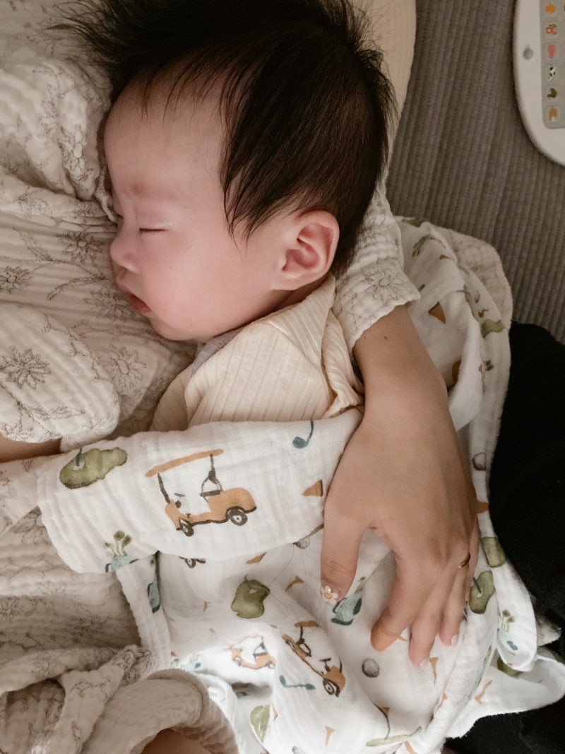 육아일기 ~D+124 / 백일의 기적 / 러브에브리 플레이짐 / 아기 체육관 / 칼하트 베이비 직구 / 휴고러브스티키 / 몽베베 /  타오 6M : 네이버 블로그