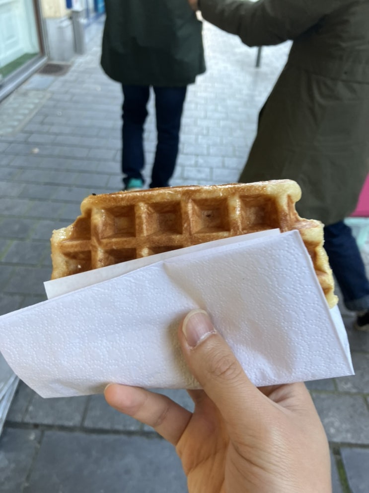 벨기에 루뱅, 리에주 스타일 와플 맛집 피노키오 Pinocchio 벨기에 루뱅, 리에주 스타일 와플 맛집 피노키오 Pinocchio
