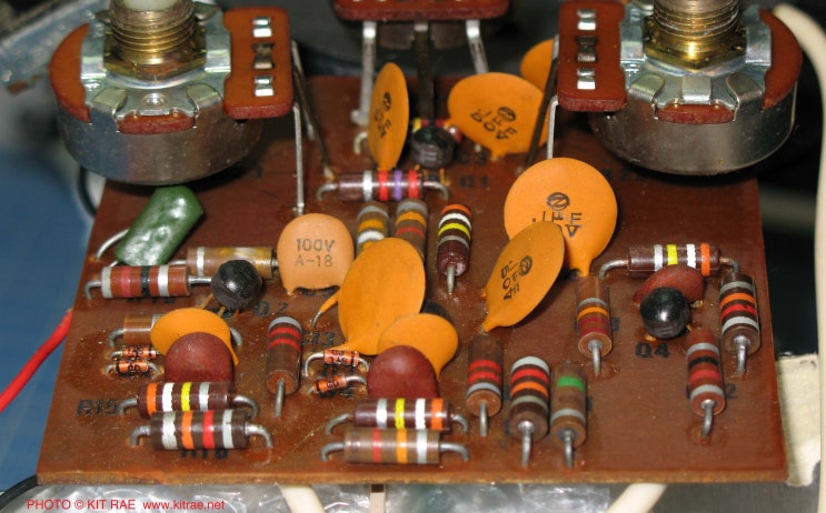 TO-92? 트랜지스터의 케이스 규격 (퍼즈페달을 중심으로)  Package types of transistor for Fuzz pedal