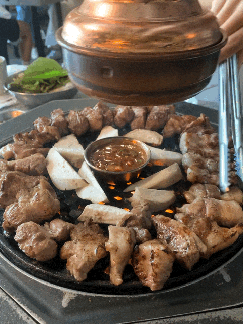   전주 신시가지 웨이팅해서 먹는 돼지고기 맛집 "제줏간"