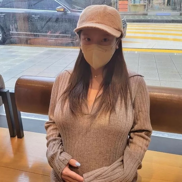 '꿀성대 공주님 품은' 가수 벤, 결혼 2년 만에 임신하고 아름다운 D-라인 공개...2세 태명은 '천사' '꿀성대 공주님 품은' 가수 벤, 결혼 2년 만에 임신하고 아름다운 D-라인 공개...2세 태명은 '천사'
