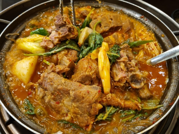  [건대입구] 돕 감자탕 오래 된 감자탕과 뼈찜 맛집