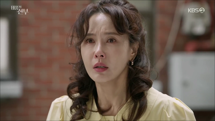태풍의 신부 2회 줄거리 - 쌍둥이 출생의 비밀을 알게 된 <b>남인순</b>!