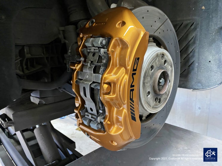 벤츠 S63 AMG 카본 세라믹 골드 캘리퍼 도색