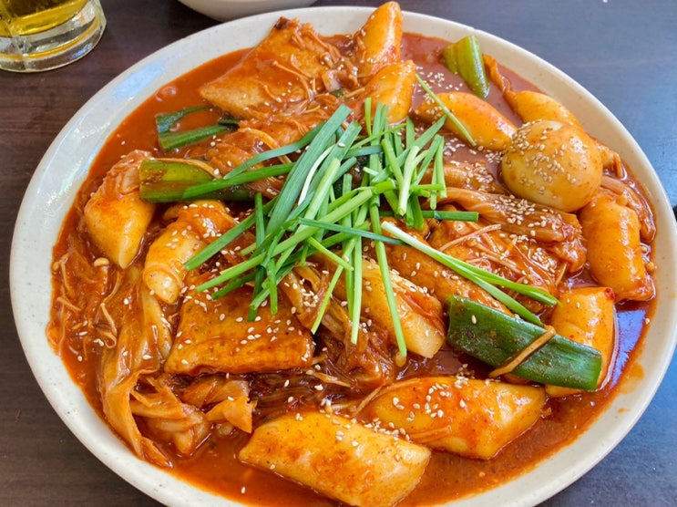 [서울 강남구] 고추튀김과 떡볶이가 맛있는 가로수길 맛집 한추