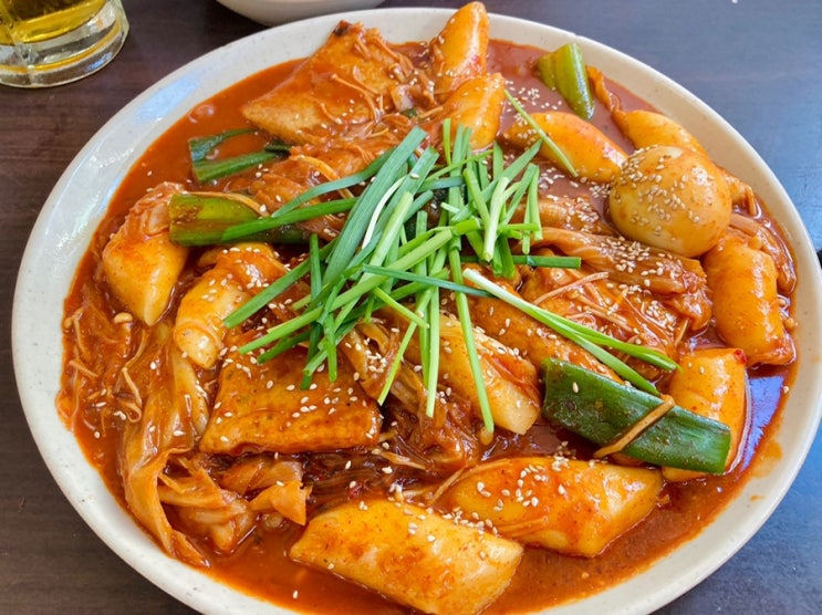  [서울 강남구] 고추튀김과 떡볶이가 맛있는 가로수길 맛집 한추