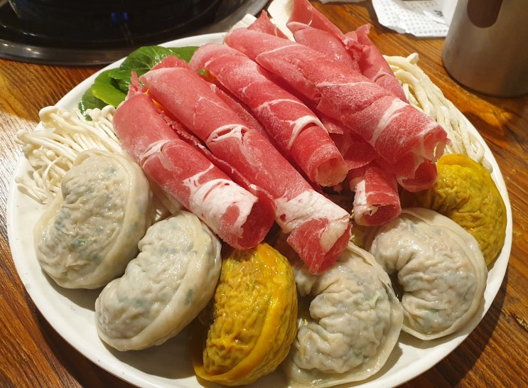  [대전]신성동 맛집-뜨끈한 국물이 일품인 만두샤브샤브 '명가만두'