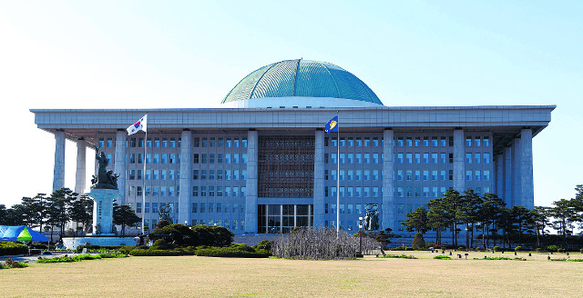 기초연금·아동수당 늘렸는데도… 복지지출 효율성 OECD 바닥