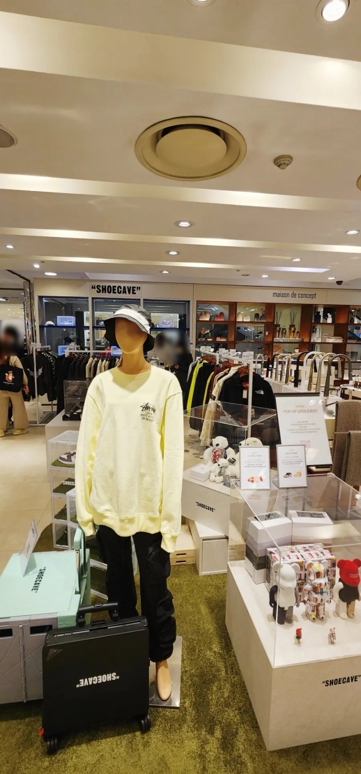  슈케이브(SHOECAVE) 팝업 스토어(롯데백화점 노원점) 방문