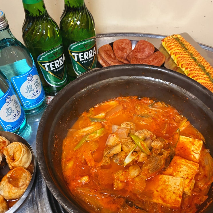 [전주 인후동 맛집] 칼칼한 속이 후끈한 고기 듬뿍 백채김치찌개