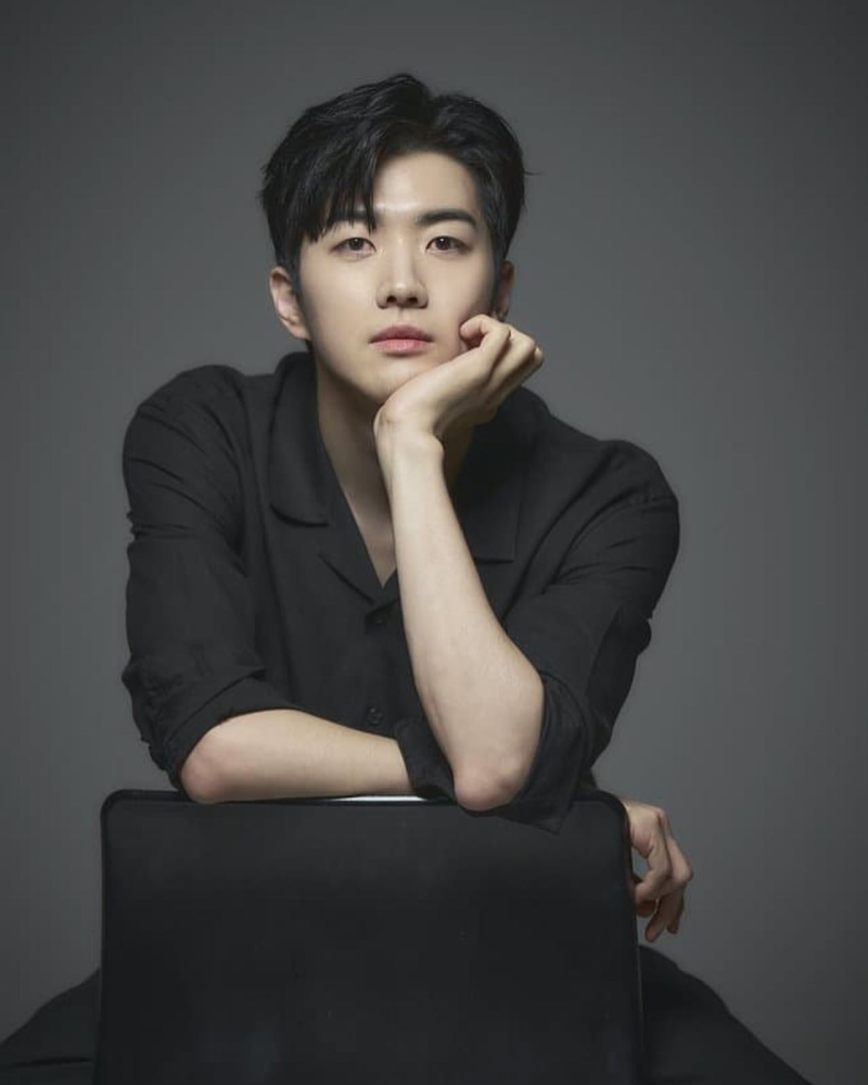 작은아씨들 강훈 이 남자가 궁금하다