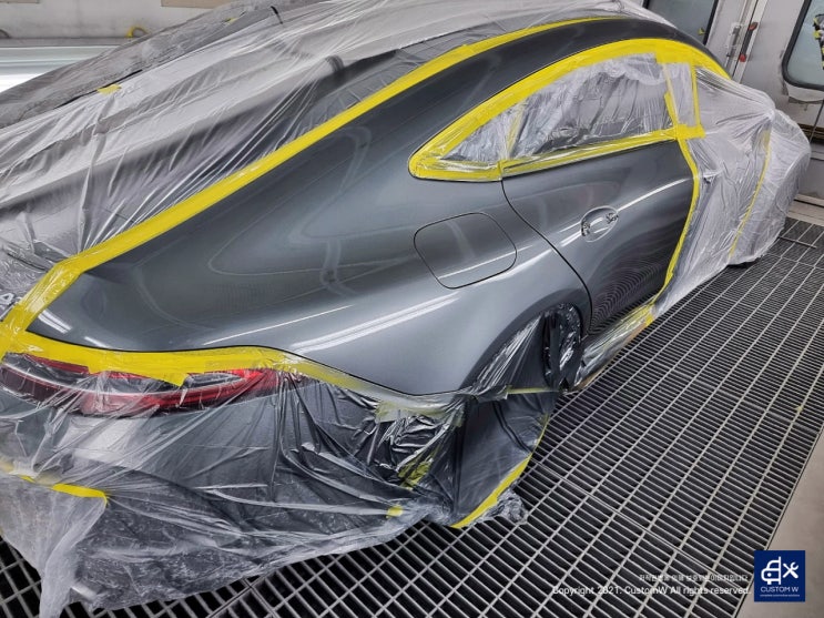 벤츠 GT43 AMG 도어, 휀더 판금도색 + 휠수리 후 블랙유광 휠도색