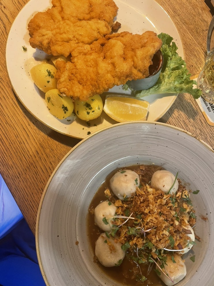  <오스트리아 잘츠부르크> 웨이팅 있는 슈니첼 맛집 Zwettler's Wirtshaus